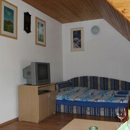 Penzion Brejk Liptovske Sliace Bagian luar foto