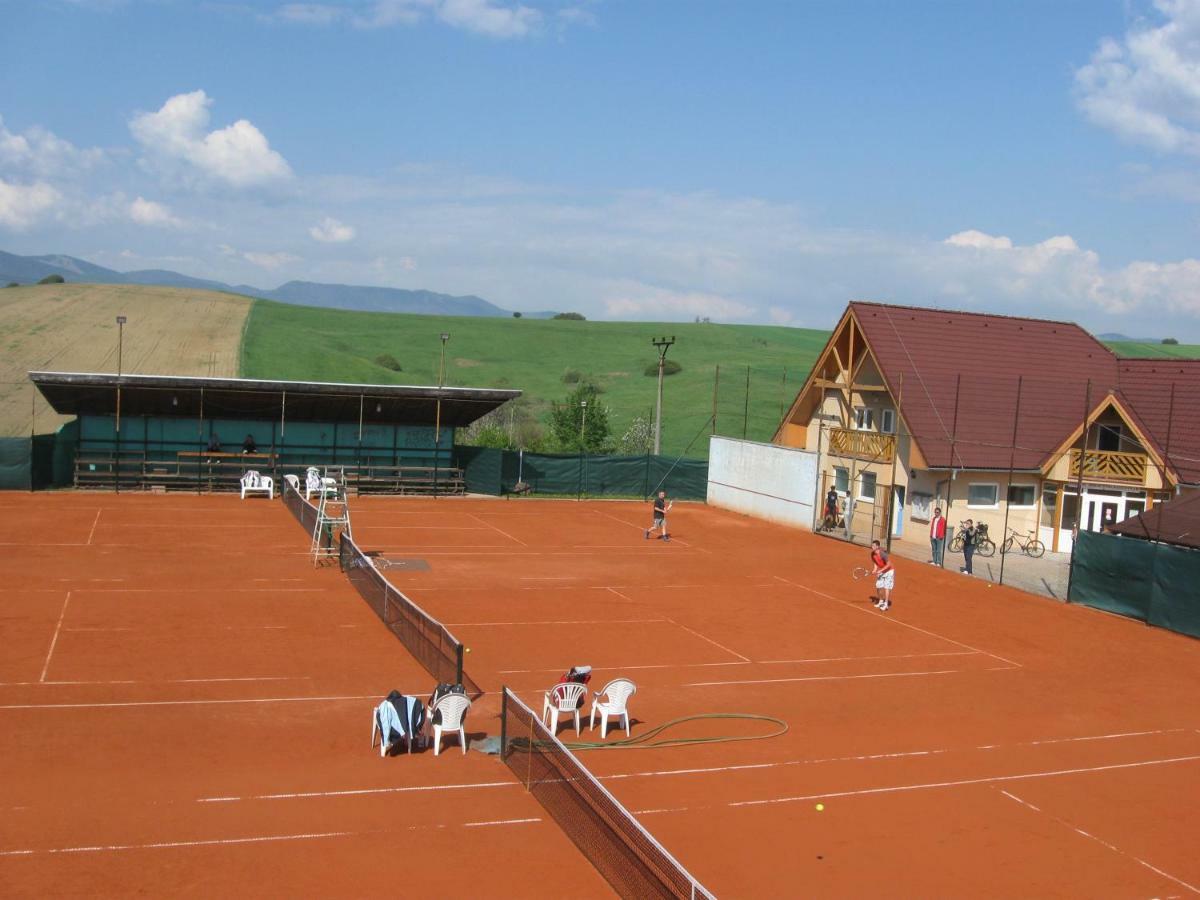 Penzion Brejk Liptovske Sliace Bagian luar foto